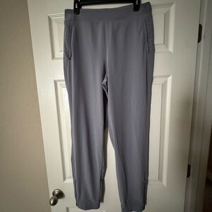 Athleta Brooklyn Heights Jogger size 10 tall Style 533443 Gray Casual Pants